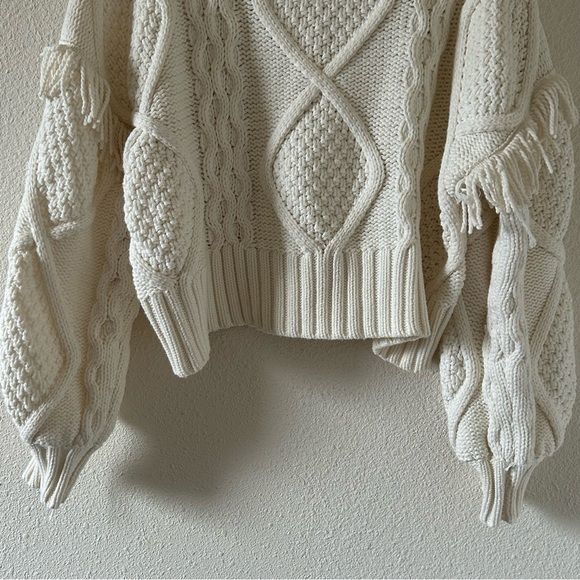 Line + Dot Women’s Knit Sweater XS off white Chunky Fringe Oversized Cottagecore - Picture 2 of 15